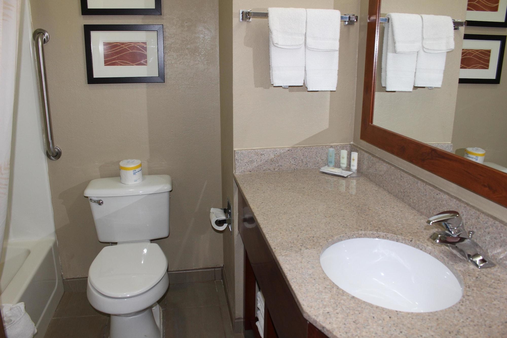 Comfort Inn Grain Valley Extérieur photo